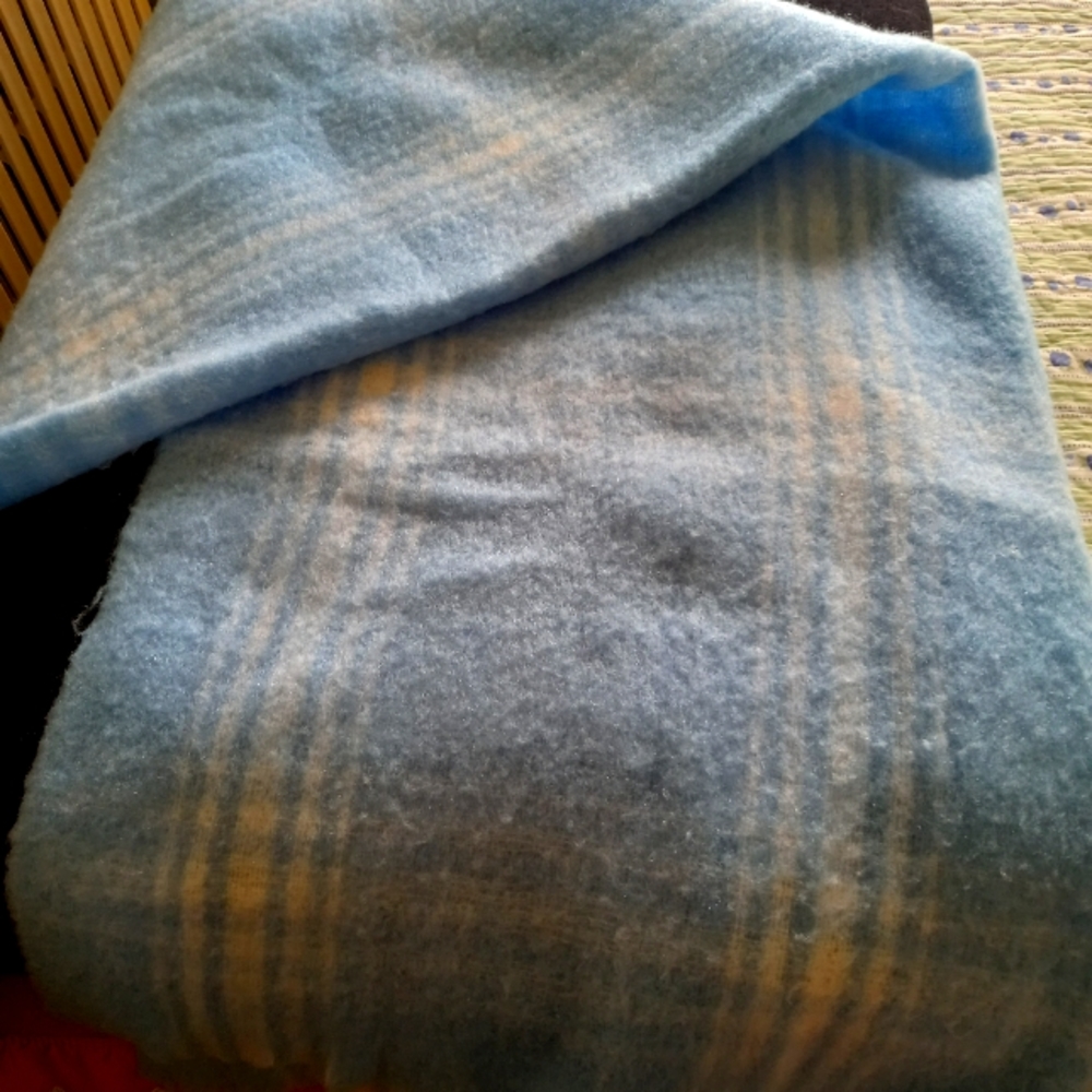 Vintage Simpsons throw blanket